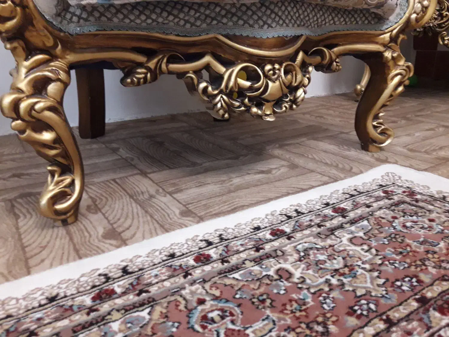 مبل سلطنتی|مبلمان خانگی و میز عسلی|سلماس, |دیوار