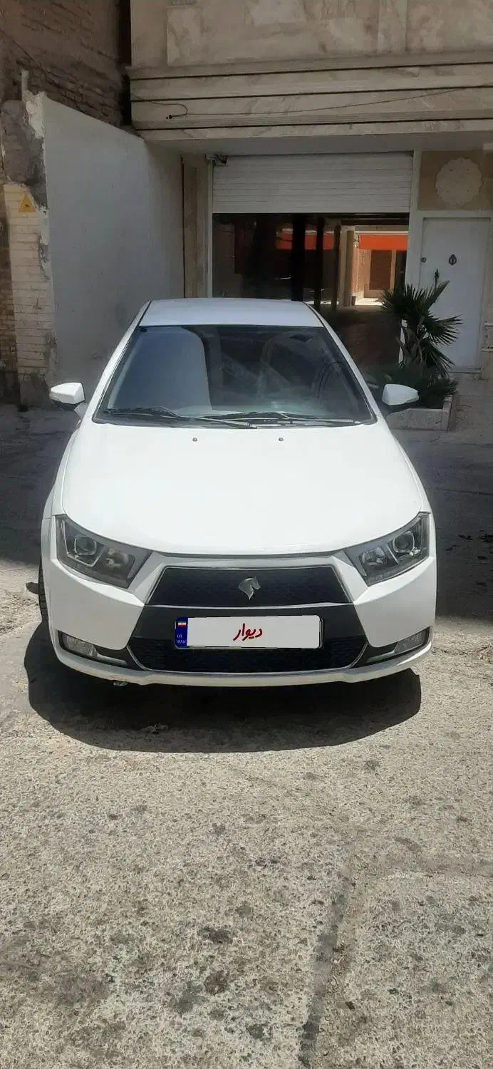 دنا پلاس دستی ۵ دنده 1400 سالم کم کار|خودرو سواری و وانت|کرمان, |دیوار