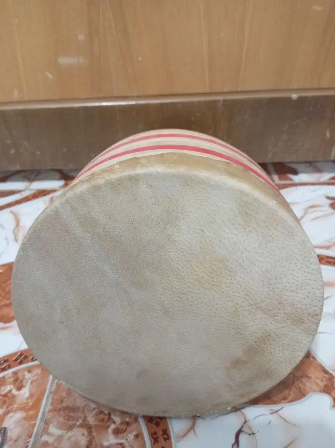 تنبک|سازهای سنتی|باغ بهادران, |دیوار