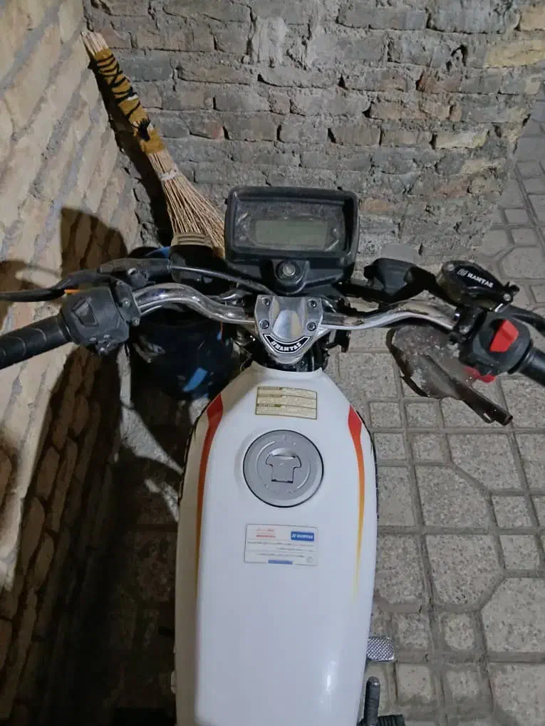 موتور۲۰۰ همتاز|موتورسیکلت|اردل, |دیوار