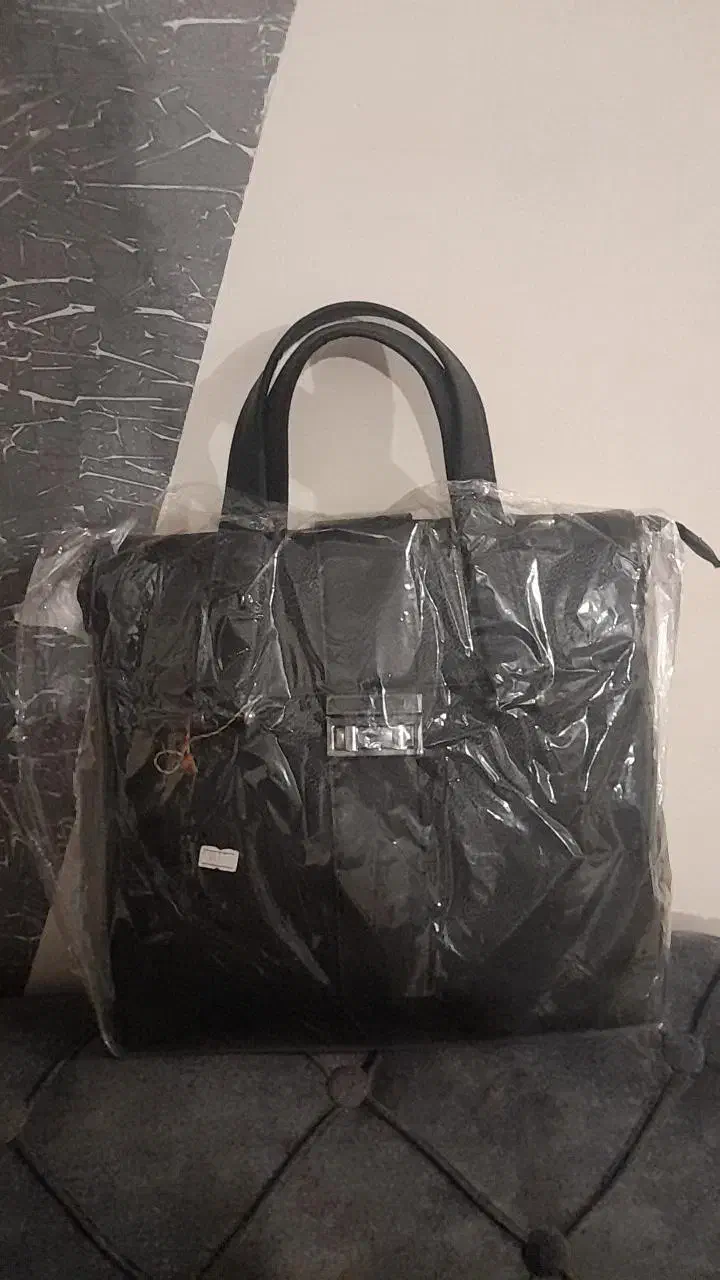 کیف اداری و دانشجویی در سه مدل بسیار شیک|کیف، کفش، کمربند|کرج, ساماندهی|دیوار