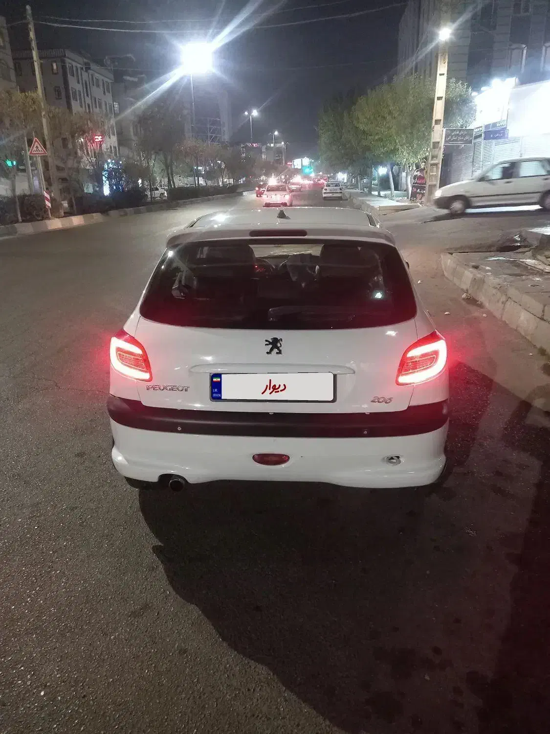 ۲۰۶ تیپ ۵ سالم رخ ۲۰۷|خودرو سواری و وانت|تهران, طرشت|دیوار