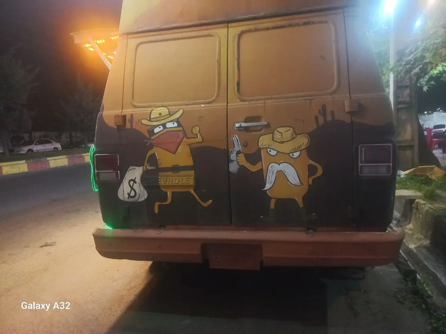 کانکس یا کمپر نیمه عقب شورلت|کافی‌شاپ و رستوران|آمل, |دیوار