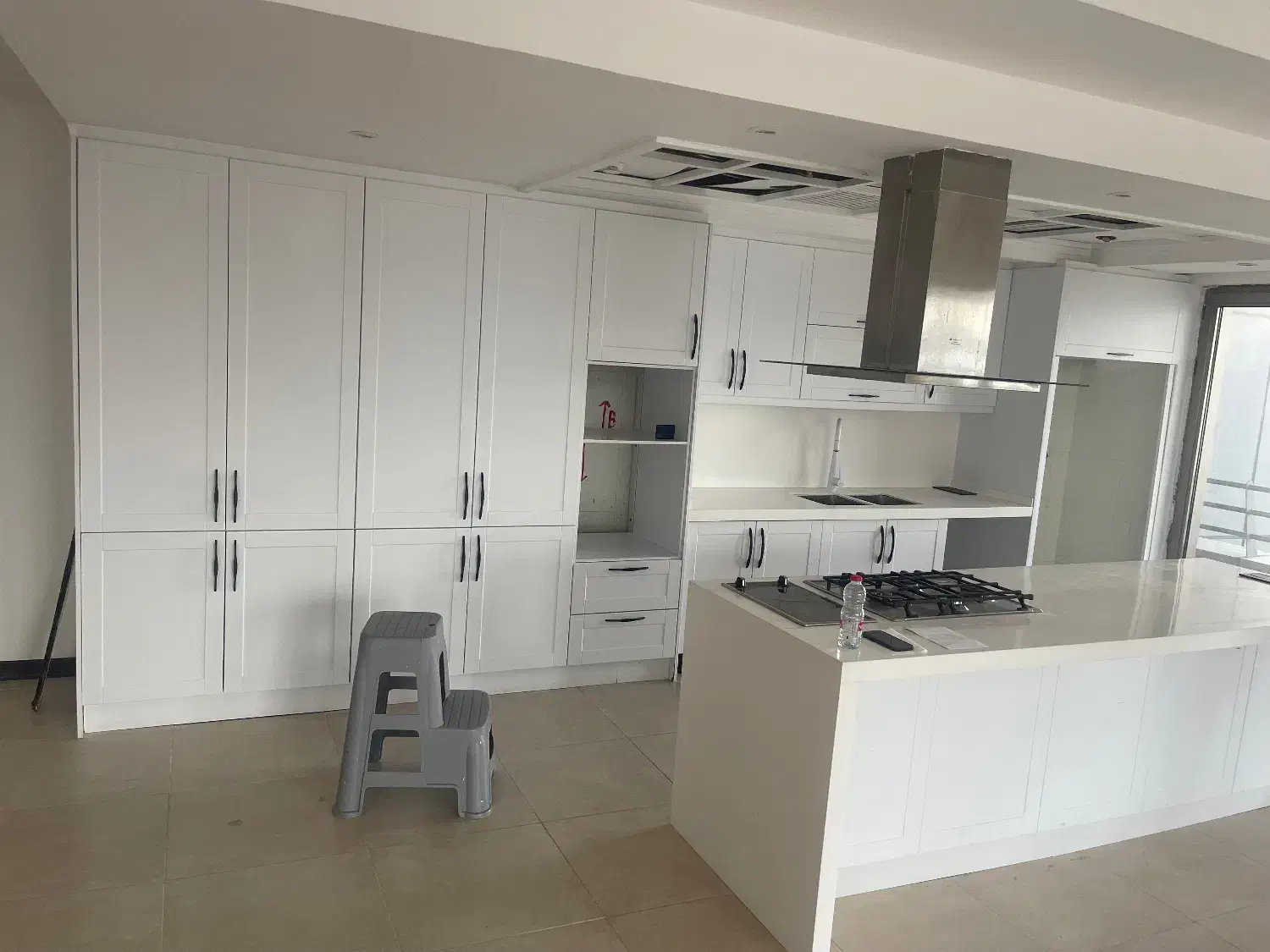 کابینت|مصالح و تجهیزات ساختمان|کیش, |دیوار