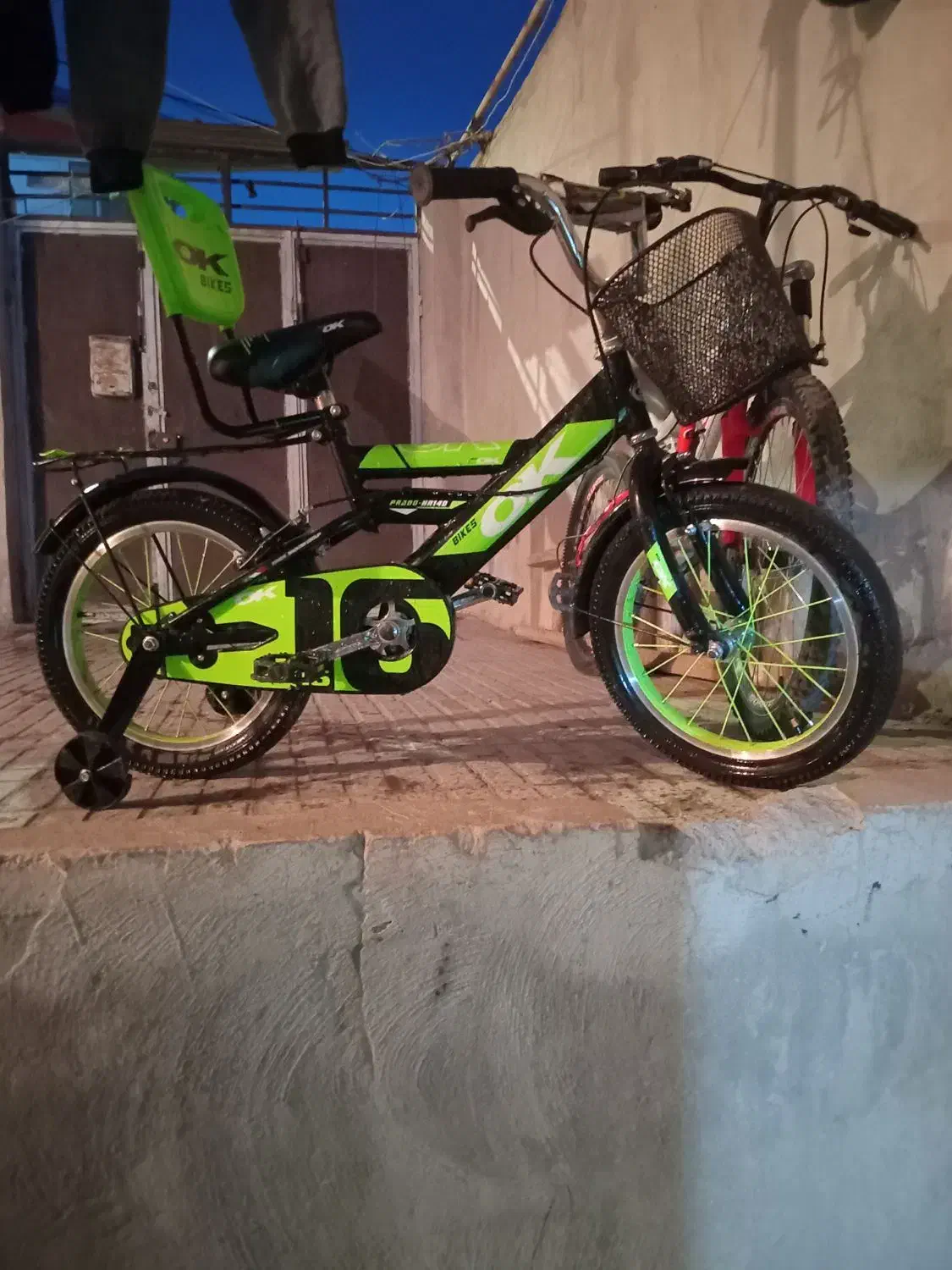 دوچرخه|دوچرخه، اسکیت، اسکوتر|هرسین, |دیوار