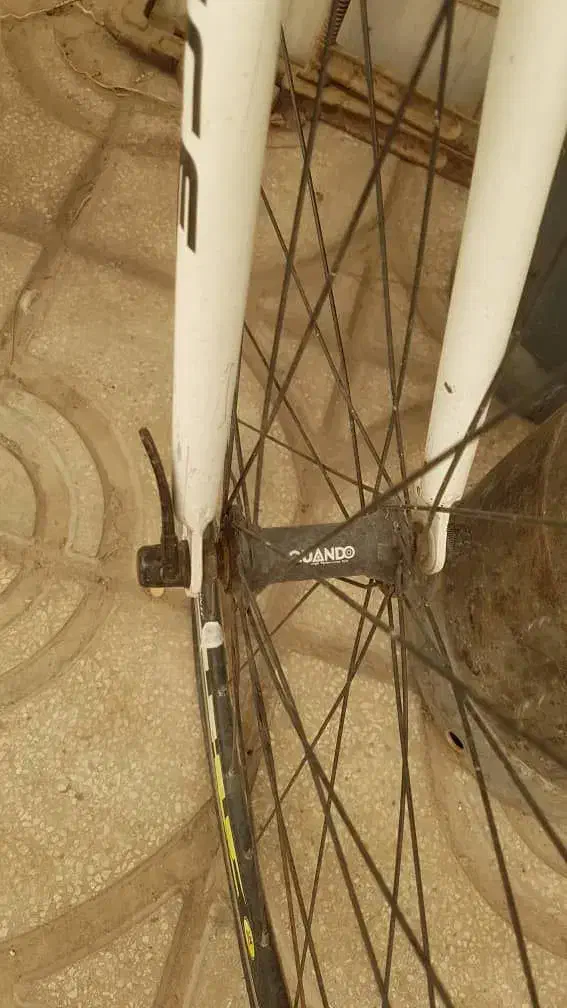 دوچرخه (کورسی) برند پلیس|دوچرخه، اسکیت، اسکوتر|تهران, گلستان (شهرک راه آهن)|دیوار