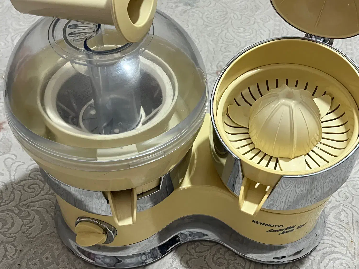 آبمیوه گیری برند Kenwood|آبمیوه‌گیر و آب‌مرکبات‌گیر|کرج, شهرک اوج|دیوار