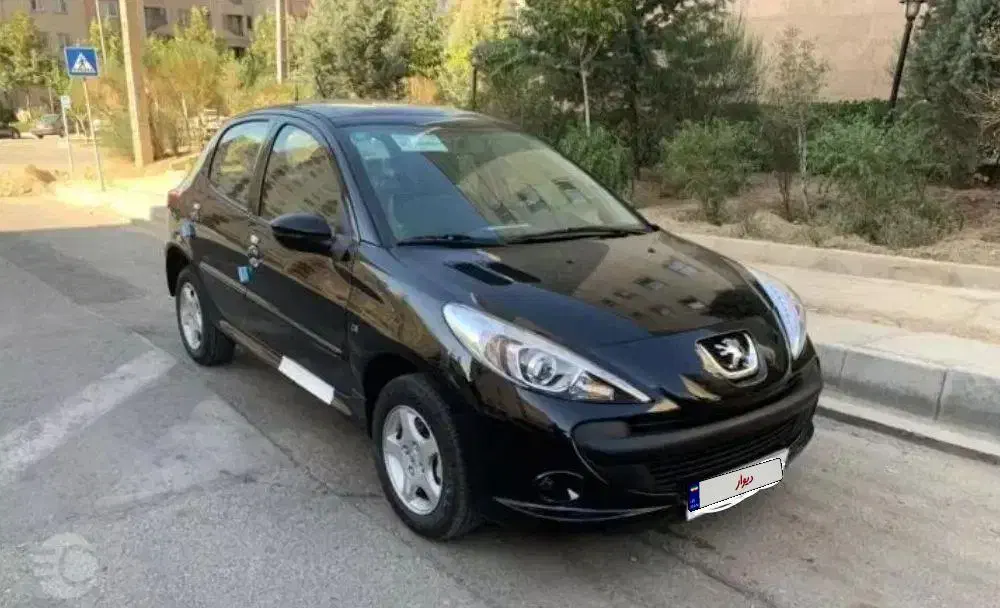 ۲۰۷ صفر مشکی متالیک ارتقا یافته سقف پانا|خودرو سواری و وانت|سمنان, |دیوار