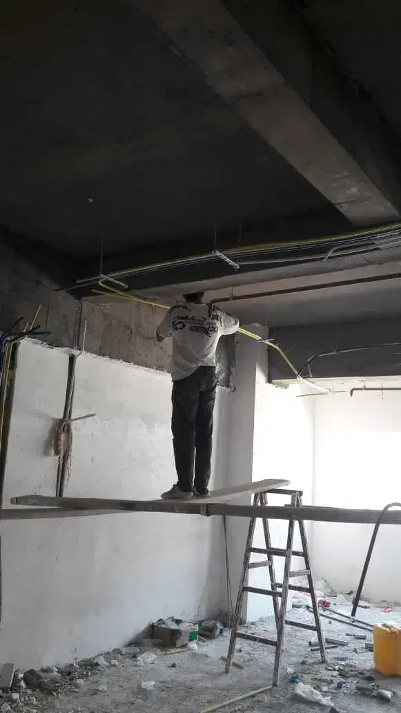 برق کار . برقکشی ساختمان ‌ . نصب دوربین و دزدگیر|خدمات پیشه و مهارت|اسلام‌‌آباد غرب, |دیوار