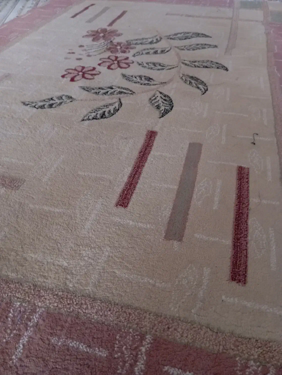 قالی کوچک|فرش|مشهد, شهید رضوی|دیوار