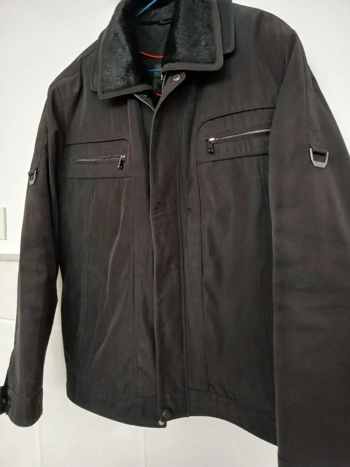 کاپشن مردانه|لباس|قم, مسجد امام حسن|دیوار