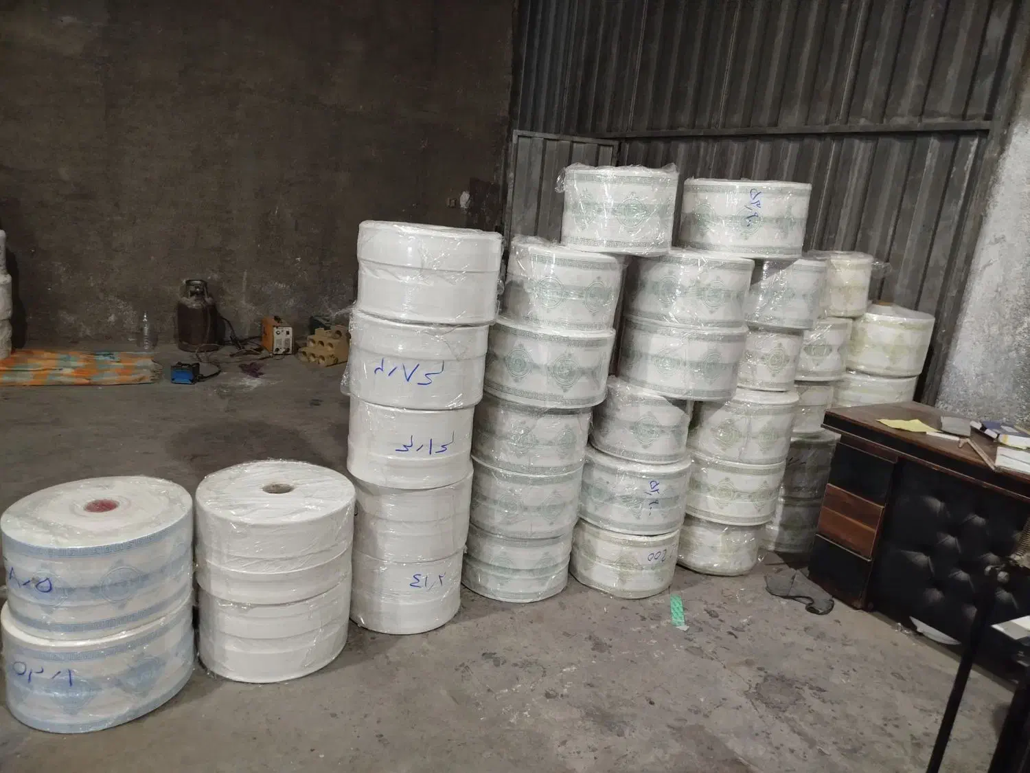 طاقه سفره یکبار مصرف/کارگاه تولیدی|ظروف نگهدارنده، پلاستیکی، یک‌بارمصرف|پاکدشت, پاکدشت (مامازند)|دیوار