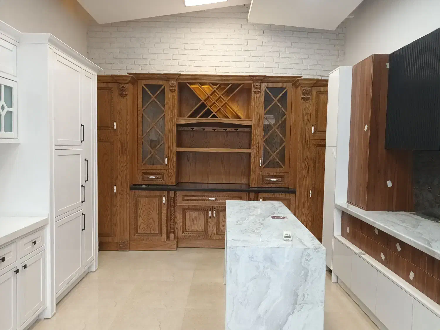 فروش کابینت دکور نمایشگاه|مصالح و تجهیزات ساختمان|مشهد, راهنمایی|دیوار