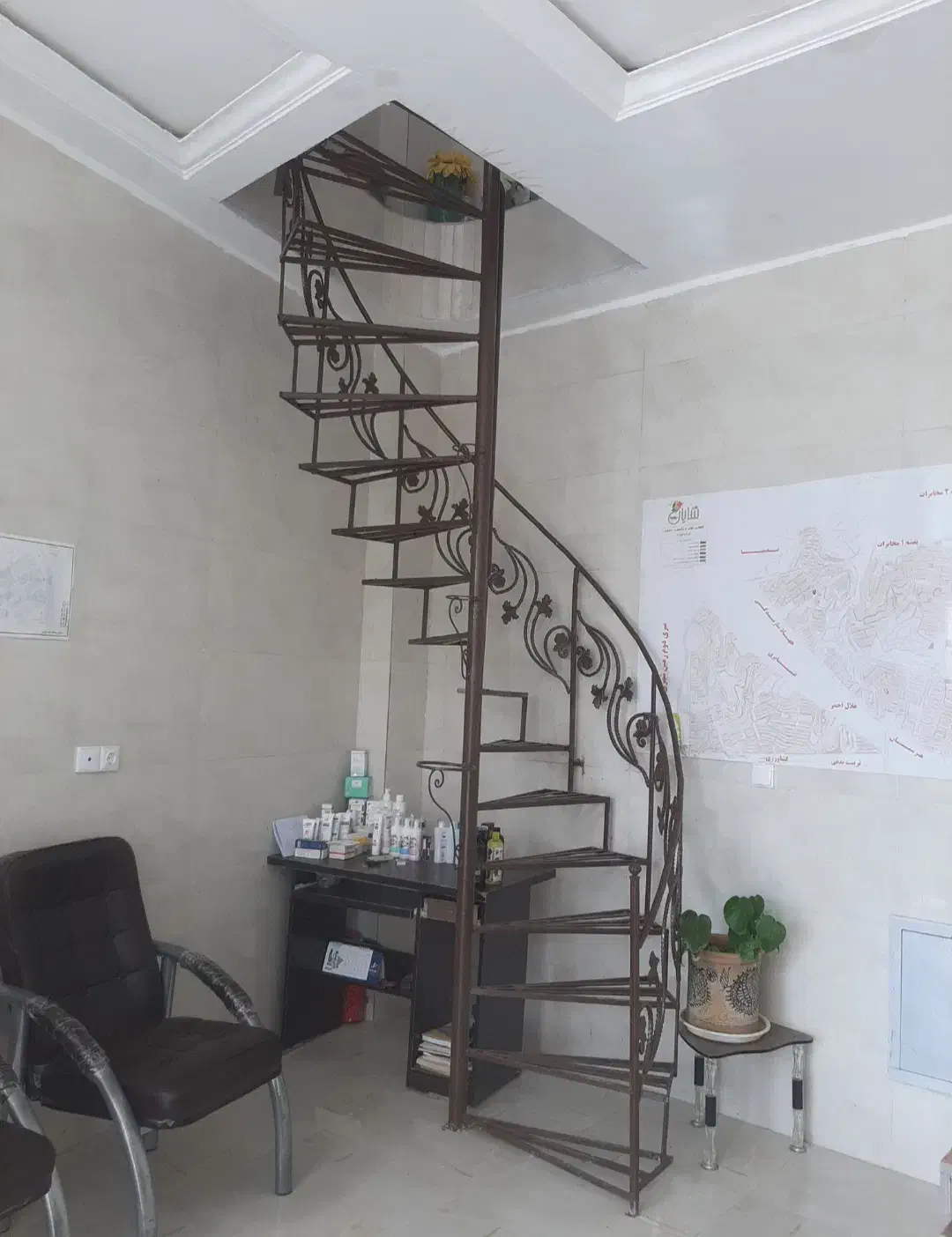 اجرای انواع راه‌پله های بتنی|خدمات پیشه و مهارت|صدرا-فارس, فاز ۲|دیوار