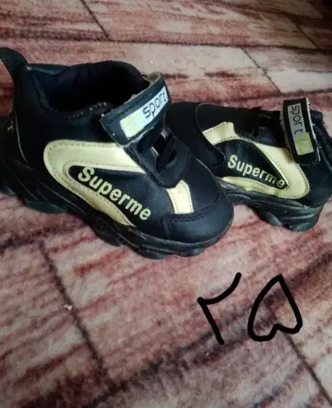 کفش|کفش و لباس بچه|تربت جام, جامی|دیوار