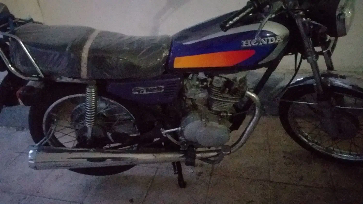 موتور۱۲۵|موتورسیکلت|اندیشه, اندیشه فاز ۱|دیوار