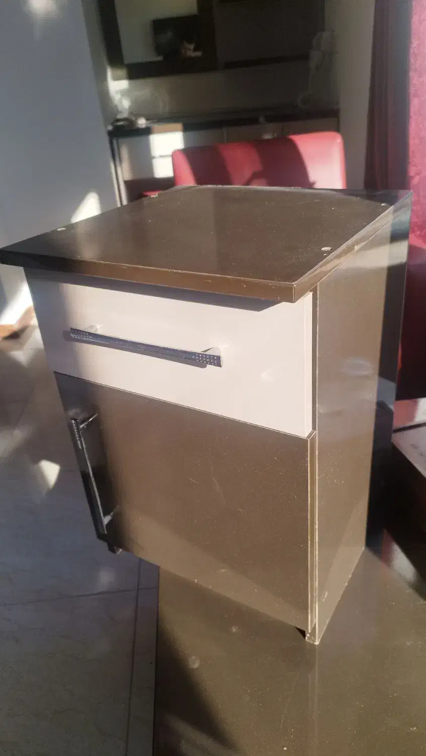 پا تختی|تخت و سرویس خواب|رامسر, |دیوار