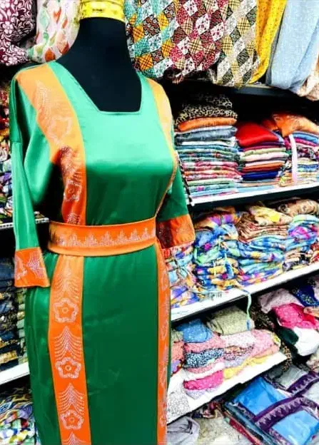 پیراهن افسانه ای|لباس|بند زرک, |دیوار