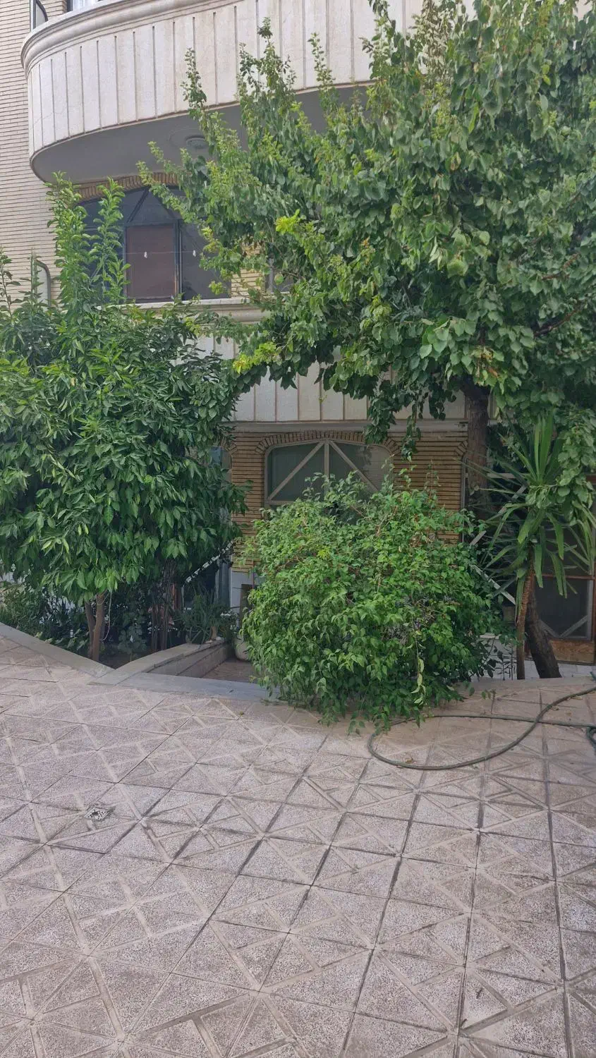 آپارتمان۹۲متری/دو خوابه/حیاط اختصاصی/ مهر شمالی|فروش آپارتمان|اصفهان, مهرآباد|دیوار