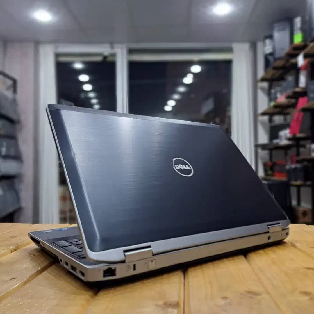 لپ تاپ حسابداری،  دانشجویی، روزمره|رایانه همراه|میبد, |دیوار