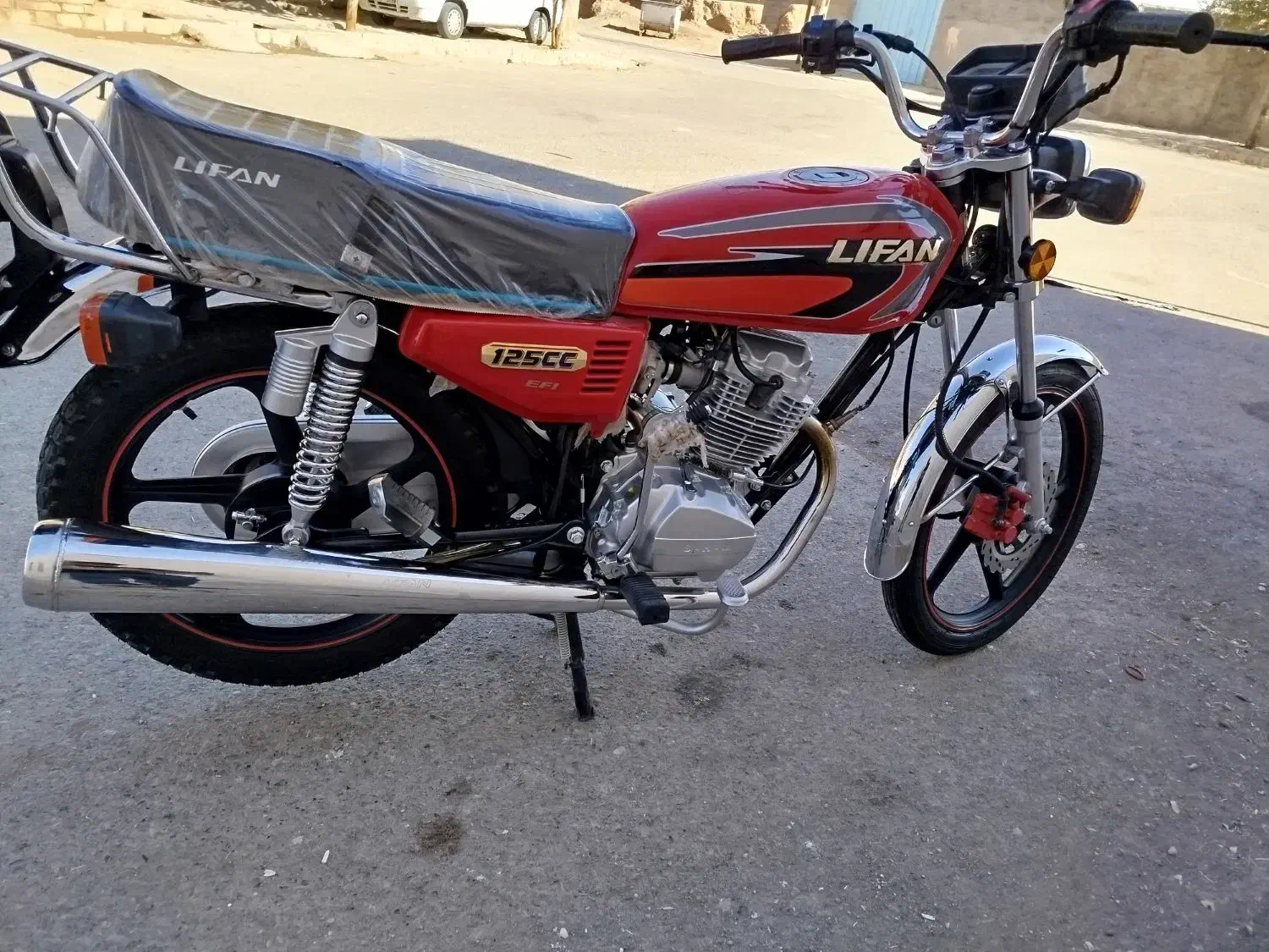 لیفان|موتورسیکلت|طاغنکوه, |دیوار