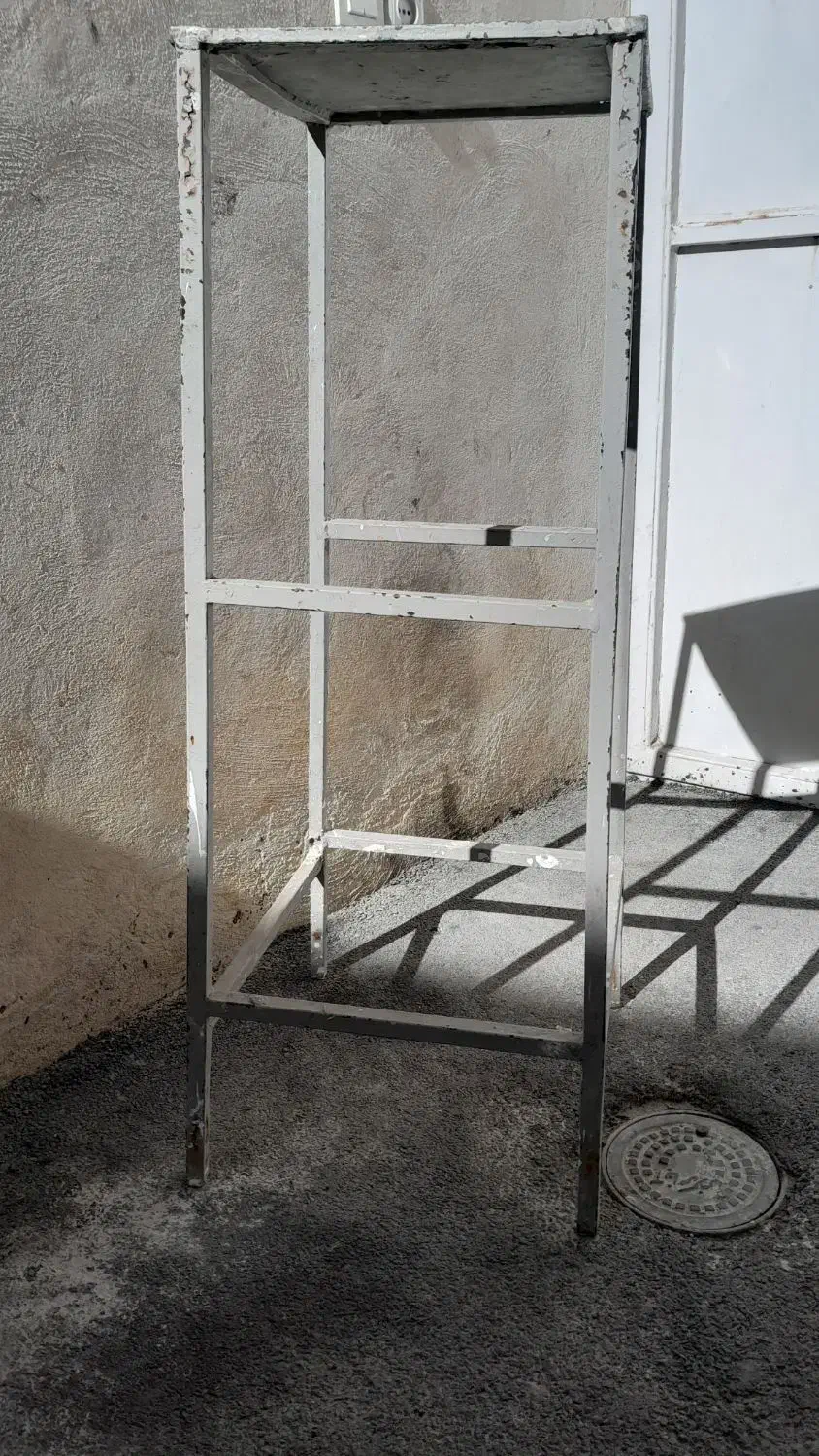 چهارپایه وفرقون|ابزارآلات|اراک, |دیوار