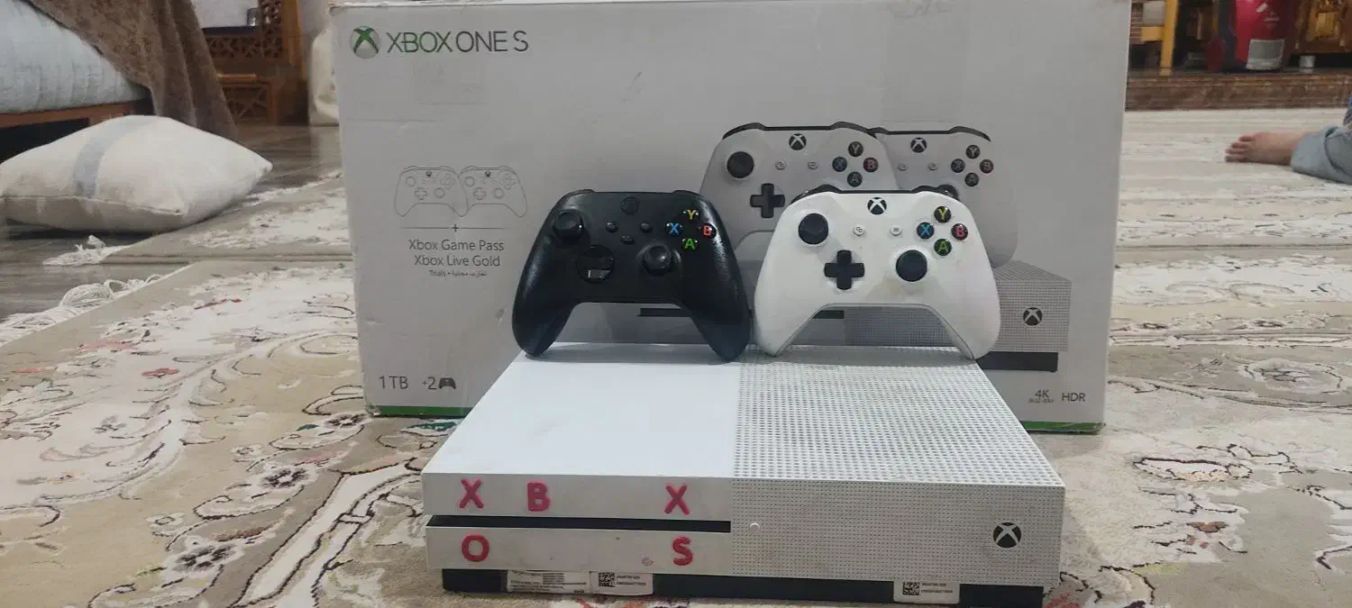 ایکس باکس سری oneSیک ترابایت دو دستگیره اورجینال|کنسول، بازی ویدئویی و آنلاین|نورآباد, |دیوار