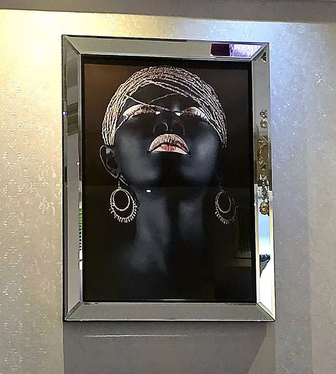 تابلو|تابلو، نقاشی، عکس|قم, سراجه (۱۵ خرداد)|دیوار