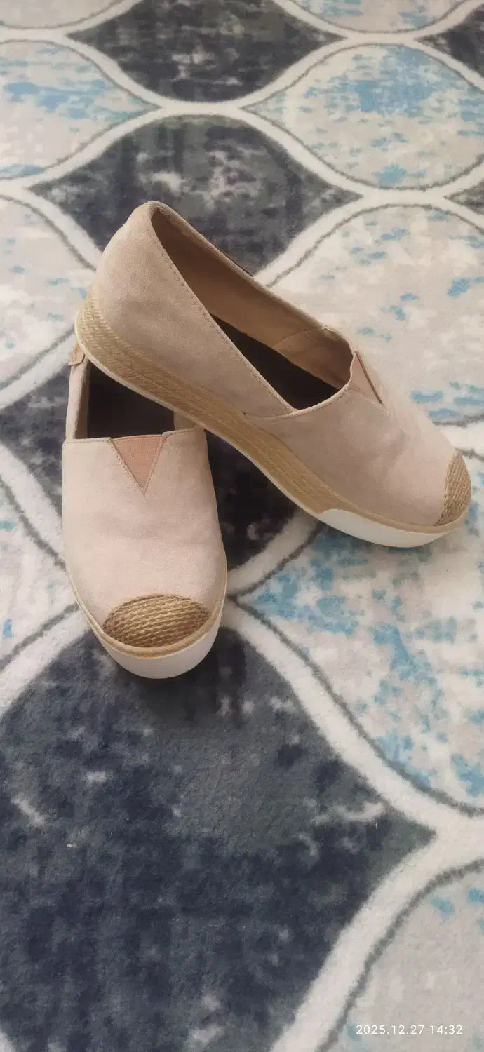 کفش|کیف، کفش، کمربند|تربت جام, معدآباد|دیوار