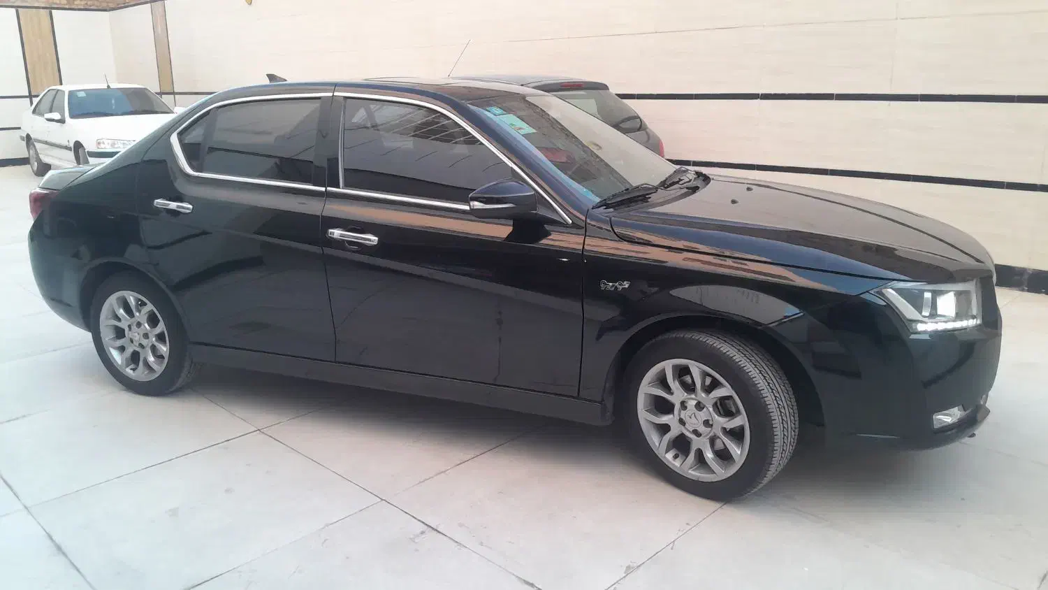 دنا پلاس توربو ۶ دنده بیرنگ|خودرو سواری و وانت|ساوه, |دیوار