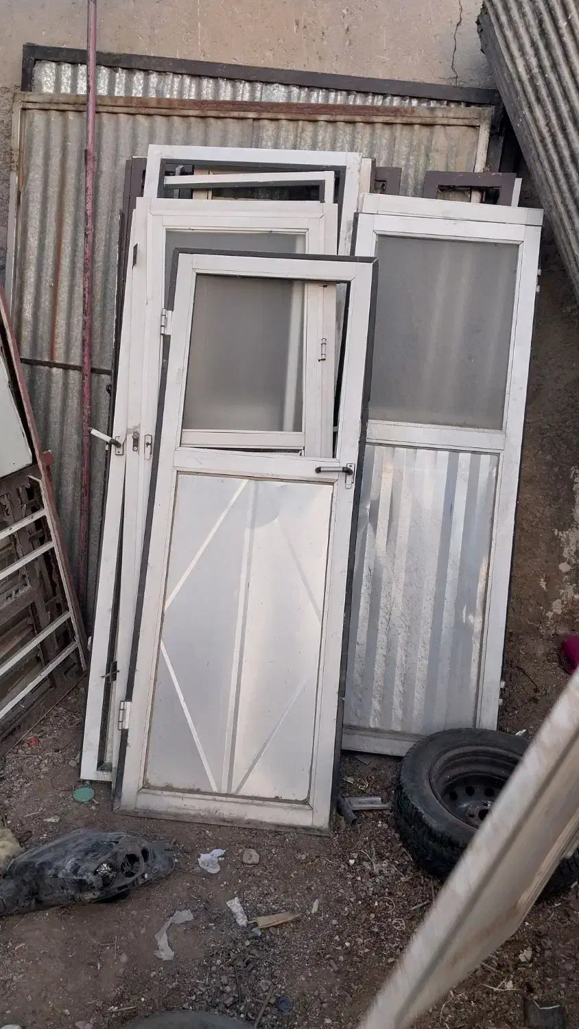 درب آلمینیوم|مصالح و تجهیزات ساختمان|دوگنبدان, |دیوار