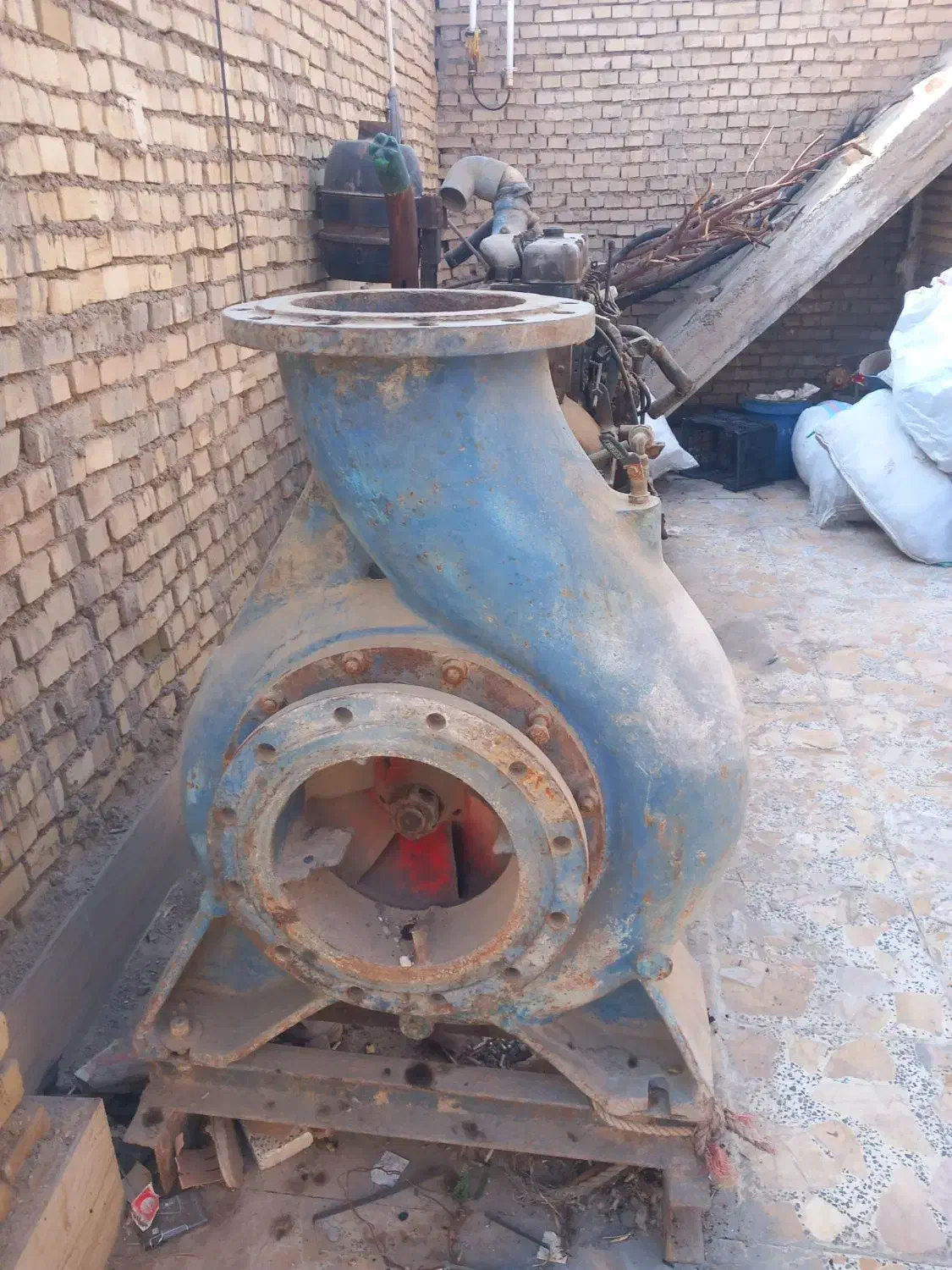 موتور اب بنز اتوبوس|ماشین‌آلات صنعتی|اهواز, ملاشیه|دیوار