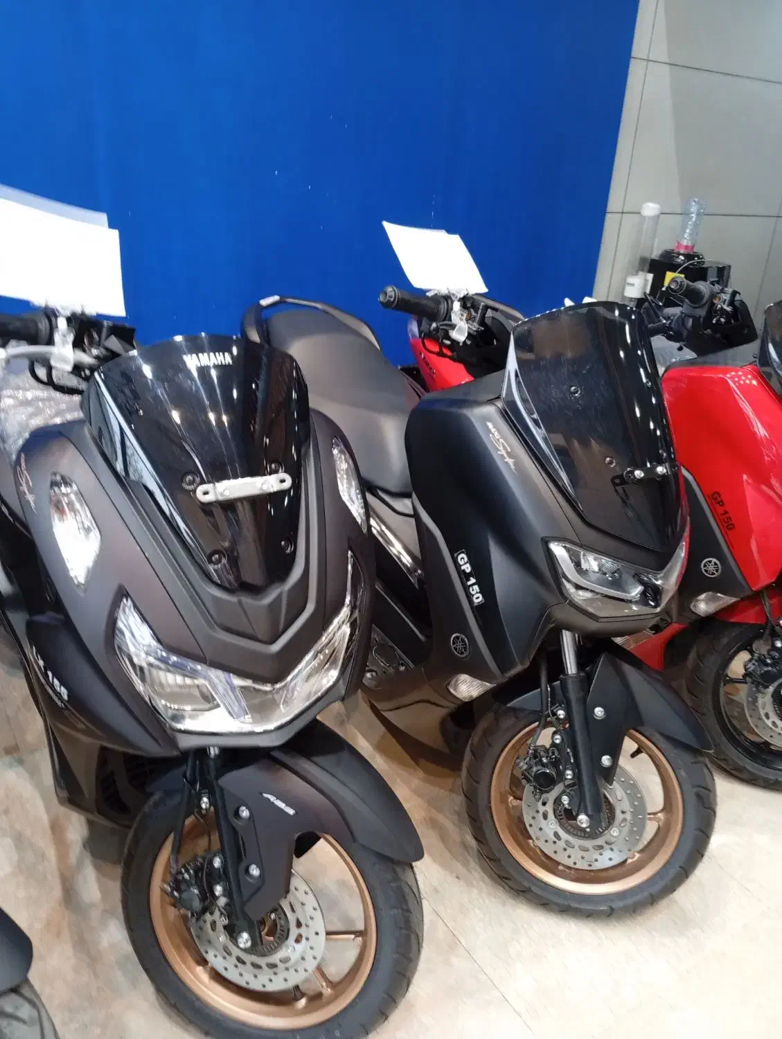 یاماها انمکس nmax کیلس و انمکس توربو تکمس|موتورسیکلت|تهران, نازیآباد|دیوار