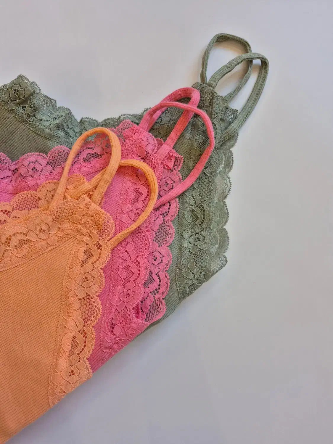 نرم و لطیف|لباس|گرگان, |دیوار