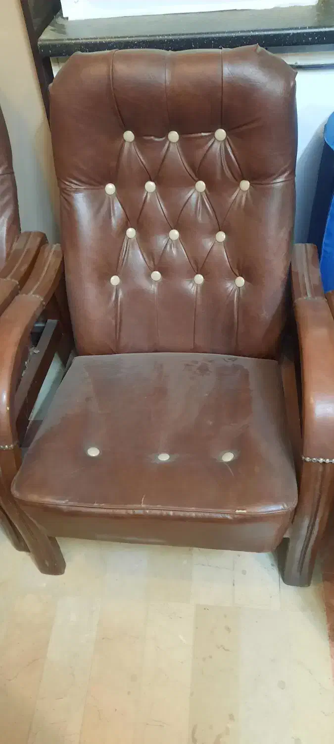 صندلی چوبی و چرم|مبلمان اداری|تهران, حکمت|دیوار