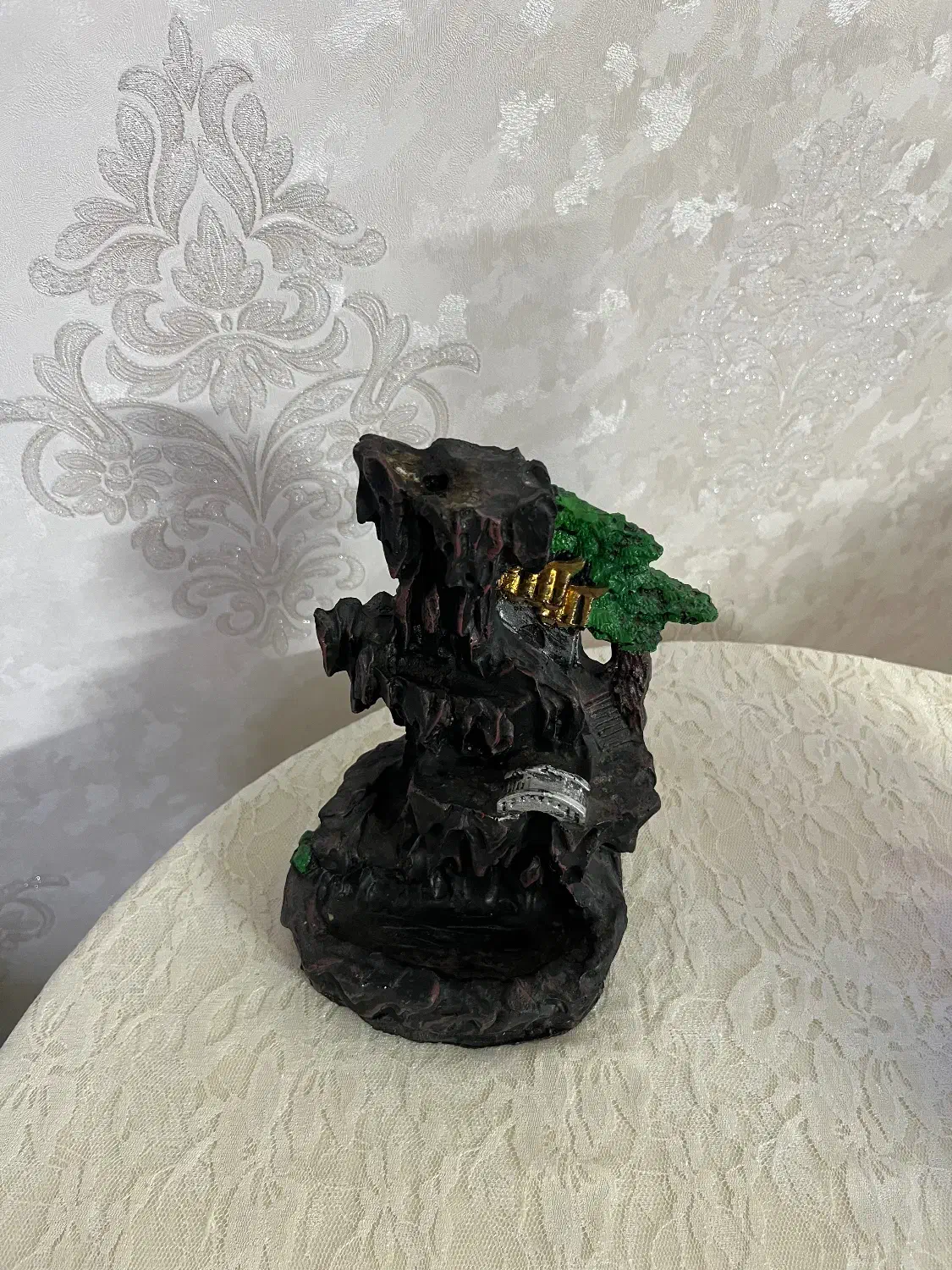 جاعودی|مجسمه، تندیس، ماکت|مشهد, فرهنگ|دیوار