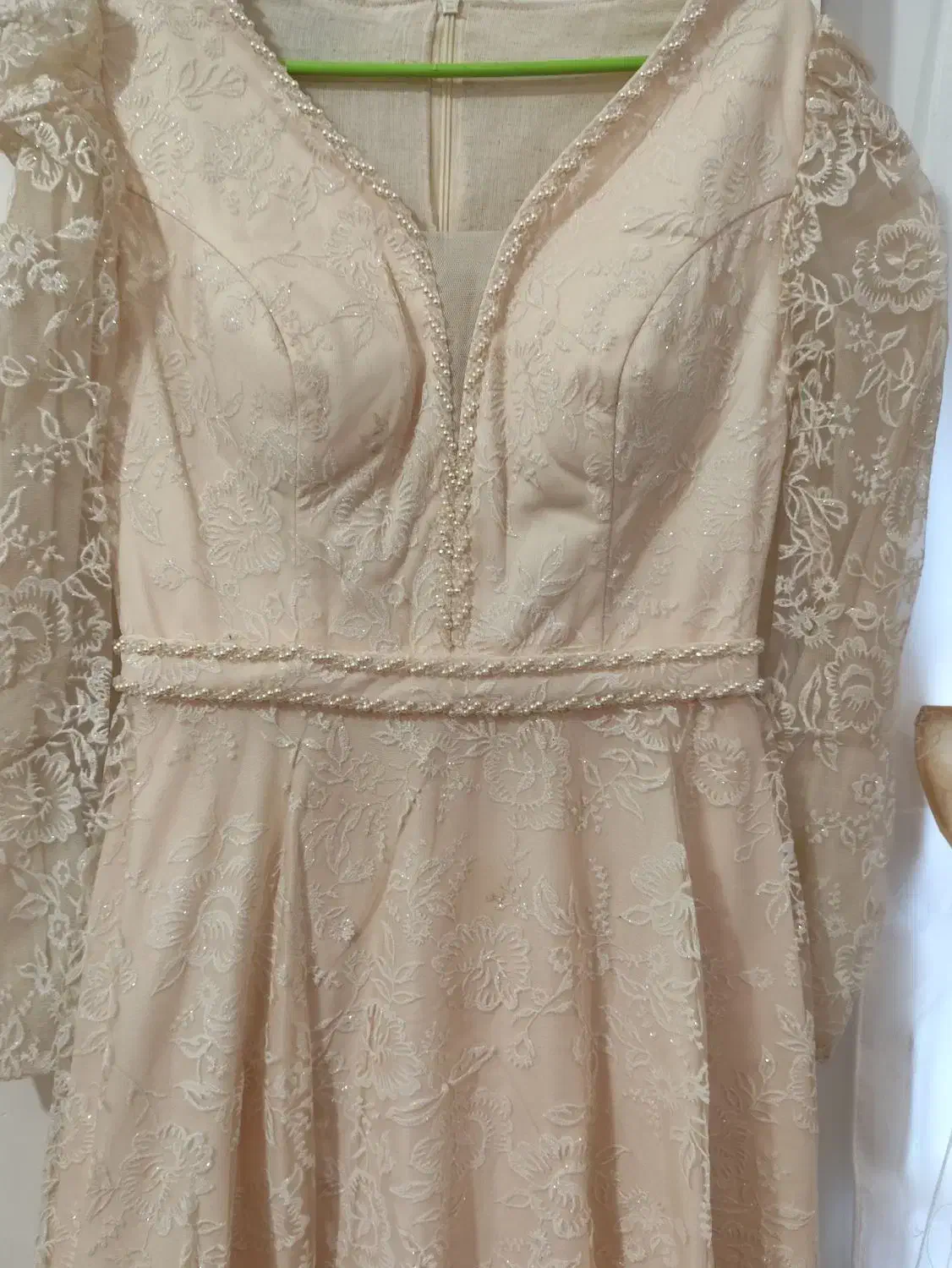 لباس مجلسی نو|لباس|بومهن, |دیوار