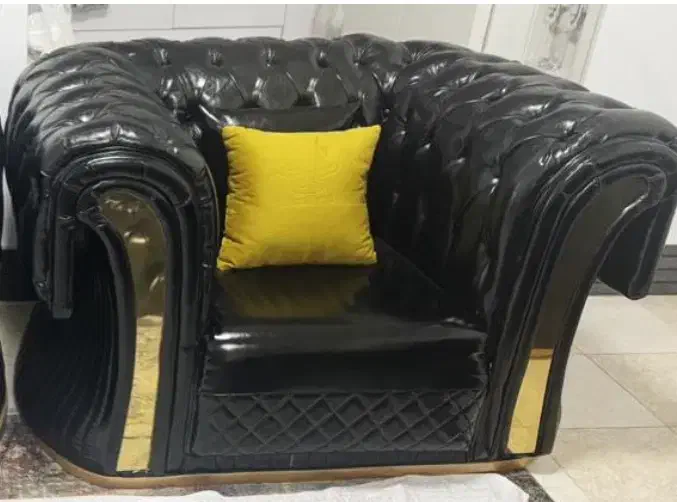 مبل ۲ نفره برند چستر پالونی ، قیمت 25 ملیون تومان|مبلمان خانگی و میز عسلی|بندرعباس, |دیوار