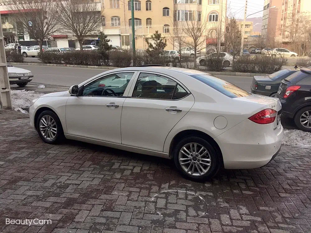 جک j5 اتومات مدل 94|خودرو سواری و وانت|تبریز, |دیوار