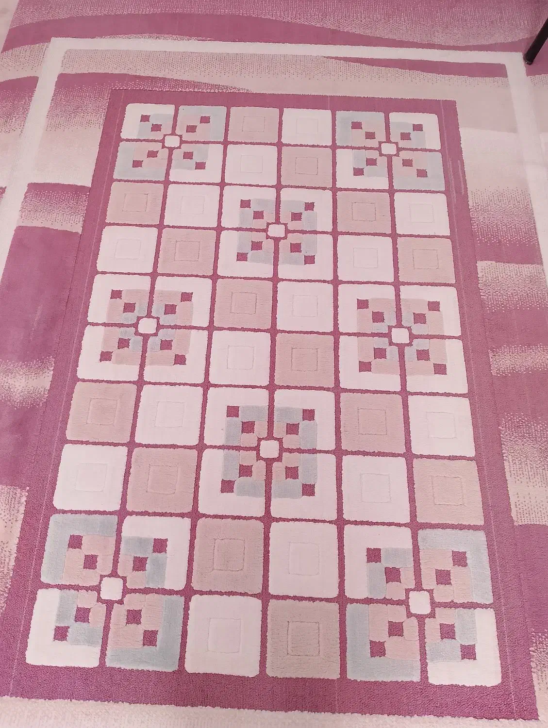 فرش فانتزی کاملا سالم|فرش|آستارا, |دیوار