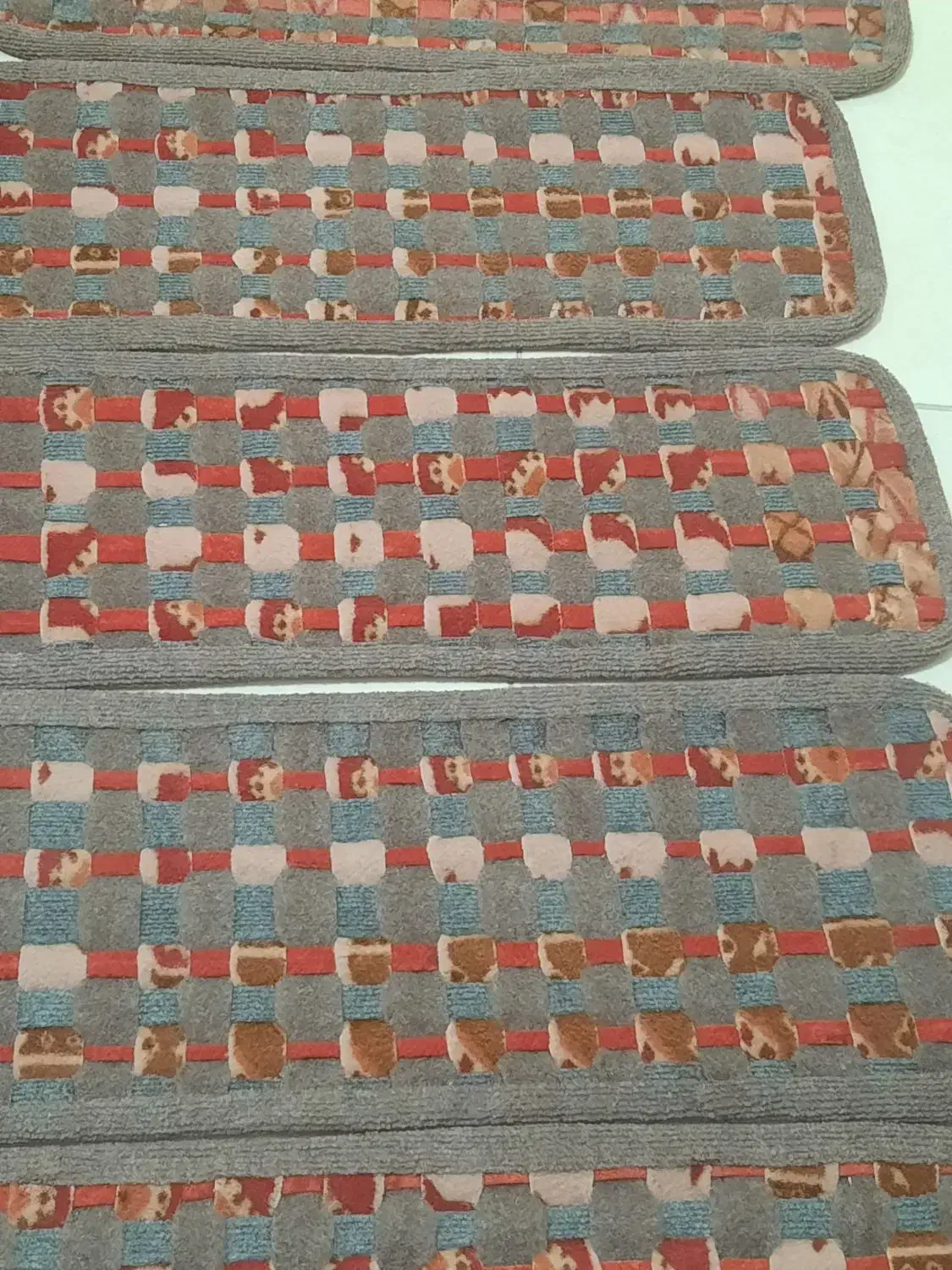 موکت های پادری|پادری|رشت, سیا اسطلخ|دیوار