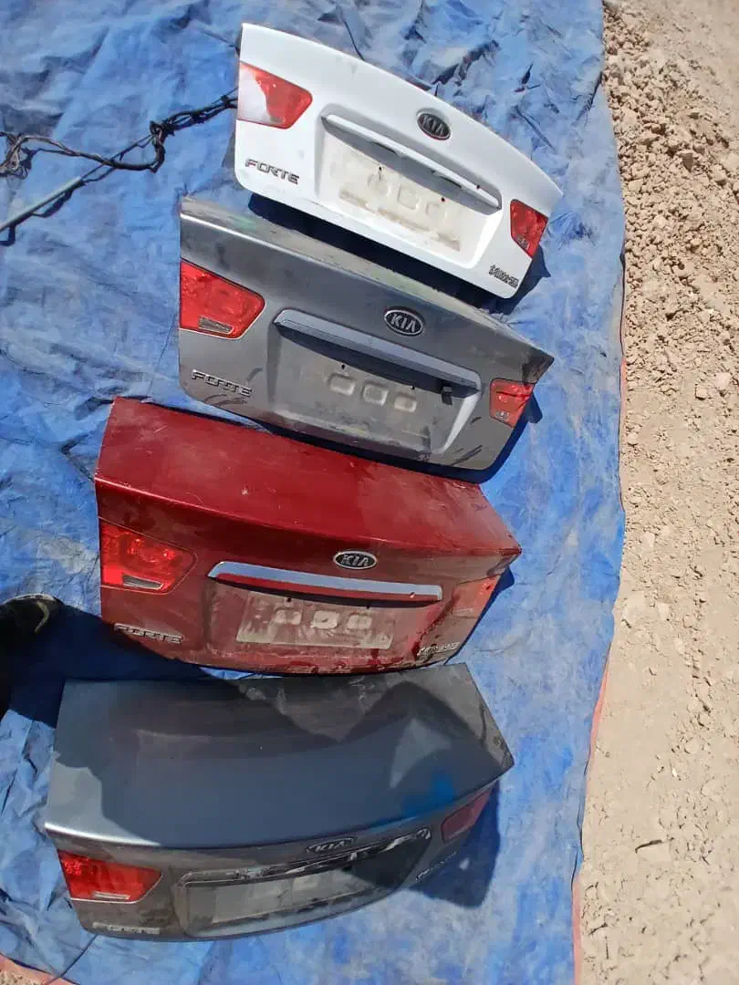 در صندوق کاپوت گلگیر رکاب شاسی کیا سراتو سایپا|قطعات یدکی و لوازم جانبی|خاوران, |دیوار