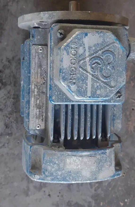 الکتروموتور ۳فاز موتوژن ۰/۲۵اسب بخار|ماشینآلات صنعتی|برخوار, |دیوار