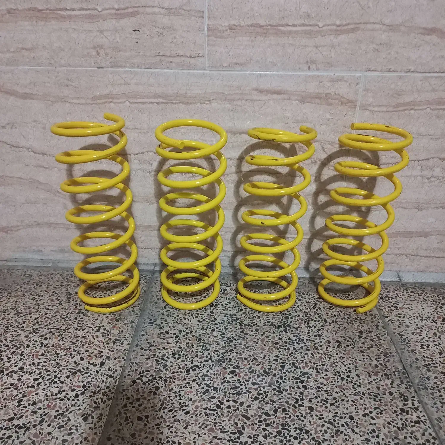 کمک فنر پوسته کوتاه KDS تیبا ساینا کوئیک|قطعات یدکی و لوازم جانبی|فردیس, شهرک ارم|دیوار