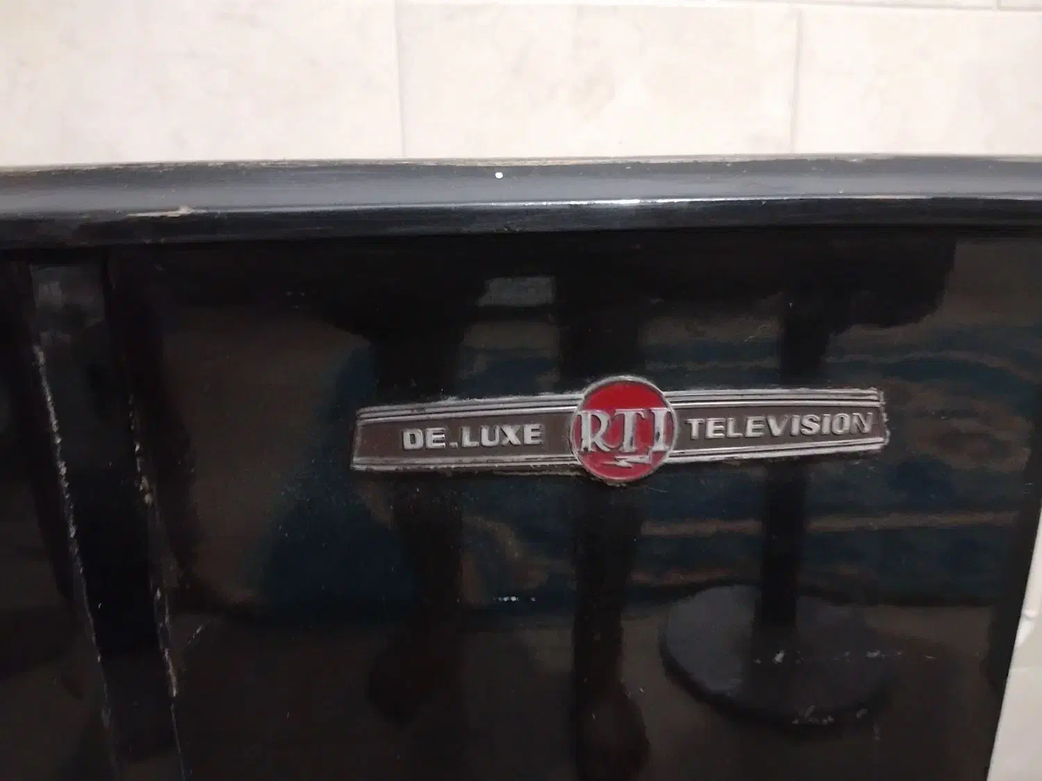 تلوزیون قدیمی|تلویزیون و پروژکتور|یزد, |دیوار