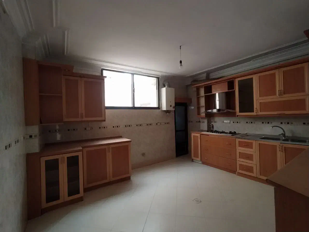 تک واحدی اداری ابتدای کوچه قنادی لاله|اجارهٔ دفتر کار، اتاق اداری، مطب|بجنورد, |دیوار