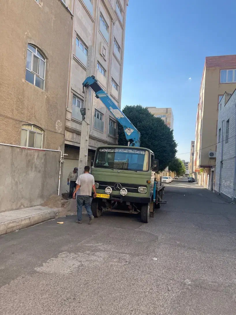 جرثقیل خاور دکل بلند تانکر کانکس ستون فرصنعتی|خدمات حمل و نقل|تبریز, |دیوار