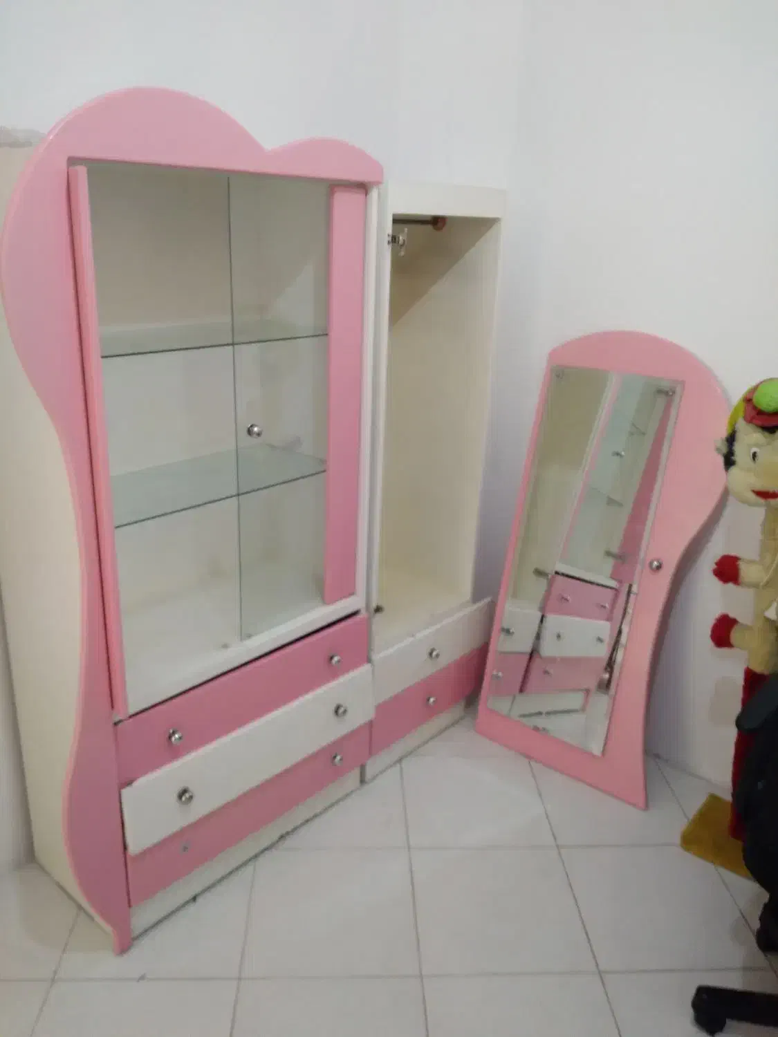 کمدوتخت کودک ومیزتحریر|تخت و صندلی بچه|نیشابور, فردوس شمالی|دیوار