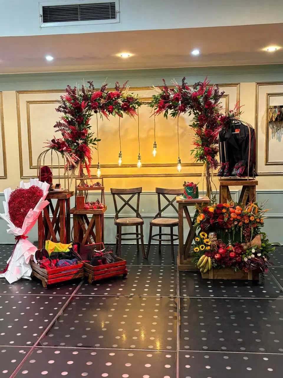 اجاره سالن اجتماعات و باغتالار تشریفات عقد و تولد|خدمات پذیرایی، مراسم|تهران, سعادت‌آباد|دیوار