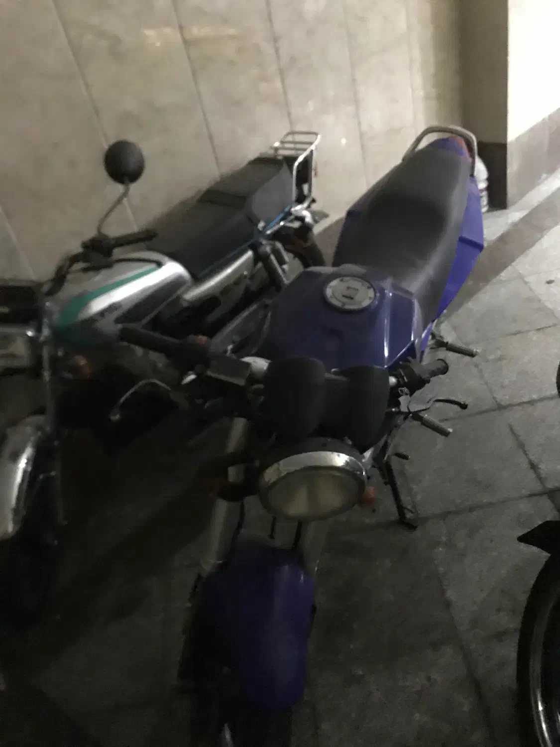 موتور پیشرو۲۰۰ ccو احسان ۱۵۰ cc|موتورسیکلت|تهران, باغ فیض|دیوار